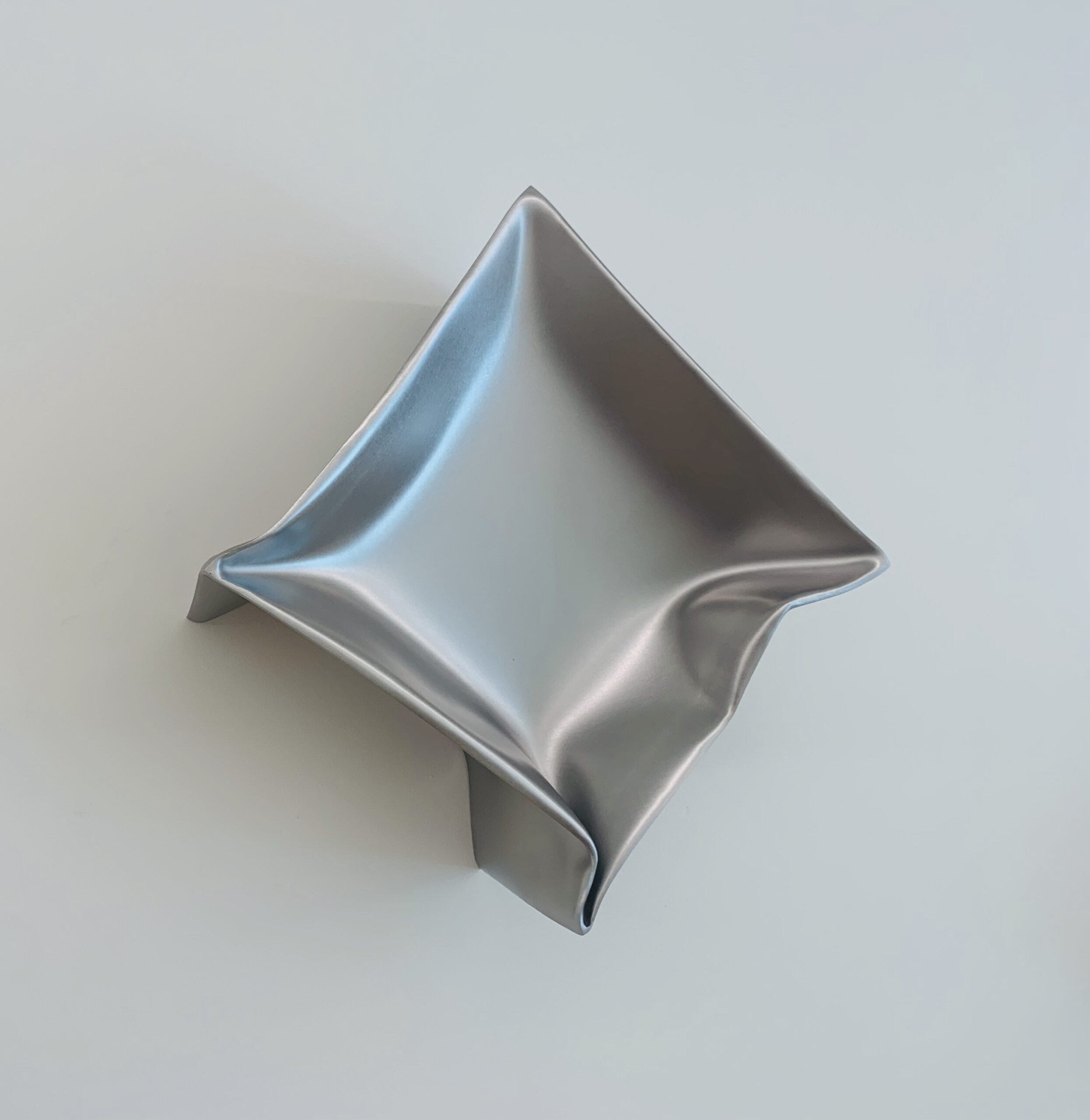 Ewerdt Hilgemann, Half Cube (Flying Object), 2020