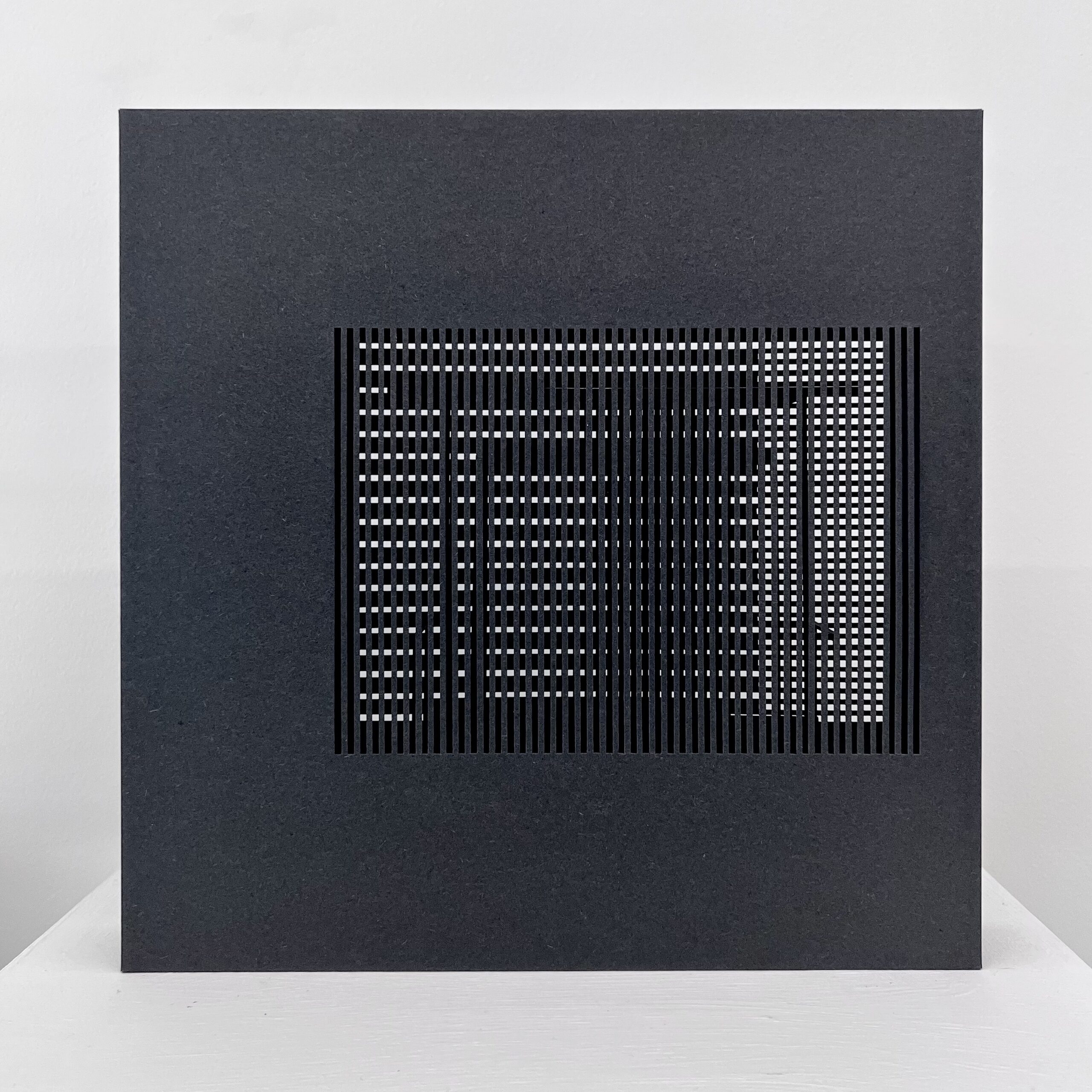 Five Seconds 1, 2022 Cardboard 30 x 30 x 8 cm - Caroline Hofman